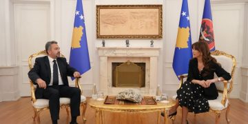 Haxhiu deklarohet për takimin me Radoniqin