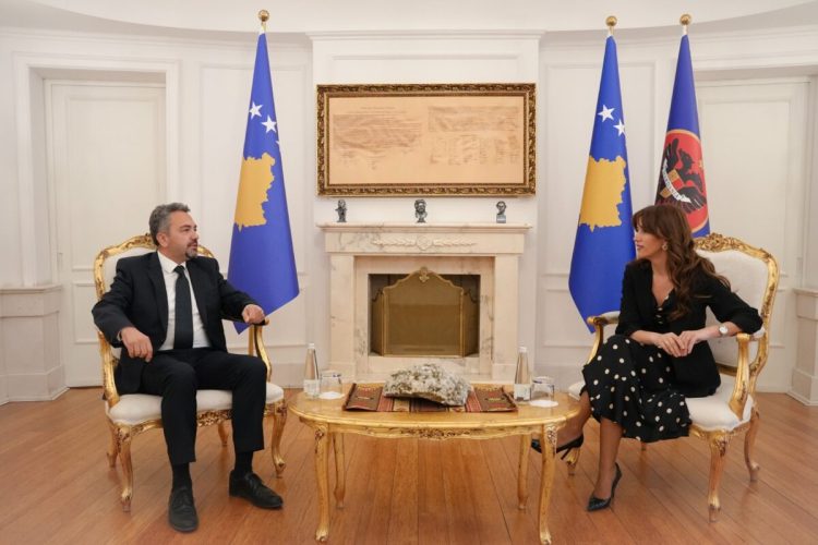 Haxhiu deklarohet për takimin me Radoniqin