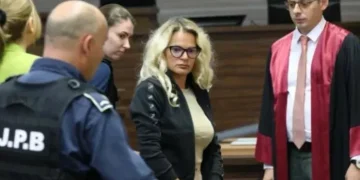 Mbahet seanca ndaj të akúzuarës për spíunazh Jelena Gjukanoviq, Prokuroria kërkon 25 vjet búrgim