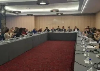 Publikohet raporti për gjykimin në mungesë për krime lufte, mungon bashkëpunimi me Serbinë