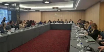 Publikohet raporti për gjykimin në mungesë për krime lufte, mungon bashkëpunimi me Serbinë