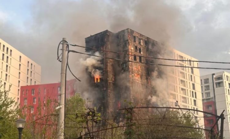 11 të hospitalizuar nga dje*gia e ndërtesës në Tiranë, ende s’dihet shkaku i zj@rrit