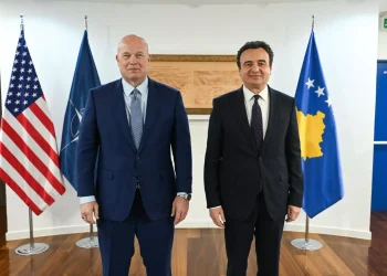 Kryeministri Kurti takon ambasadorin e SHBA-së në NATO, Whitaker