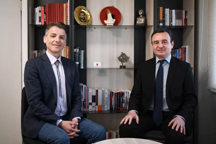 Aktori Armend Baloku i bashkohet listës së LVV-së