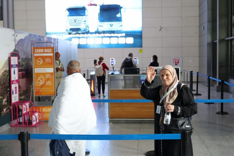 231 besimtarë nga Prizreni dhe Shtimja nisen për haxh