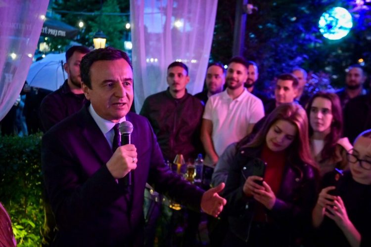 Kurti premton investime për rininë dhe turizmin në Pejë