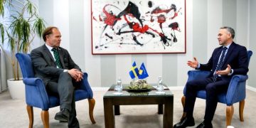 Zulfaj pret ambasadorin suedez, riafirmohet mbështetja ndaj Kosovës