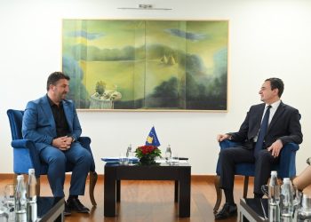 Vazhdon puna për dokumentimin e krímeve të lúftës, Kurti merr raportin
