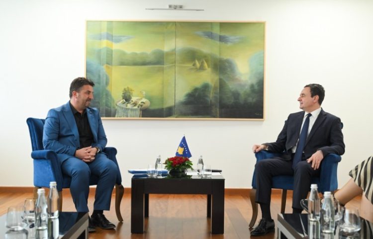 Vazhdon puna për dokumentimin e krímeve të lúftës, Kurti merr raportin