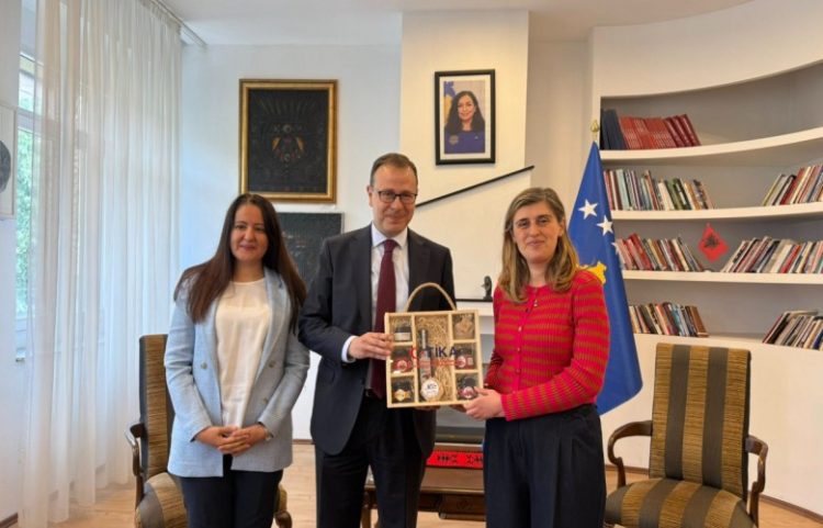 Bogujevci diskuton me ambasadorin turk bashkëpunimin në kulturë dhe turizëm