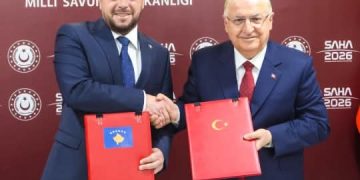 Kosova dhe Turqia nënshkruajnë marrëveshje për bashkëpunim financiar ushtarak, 200 milionë lira për FSK-në