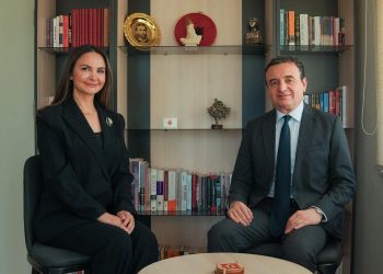 Elvira Ibrahimi-Hoti i bashkohet LVV, pjesë e listës për deputete!