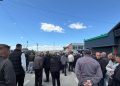 Përleshje fizike mes policëve dhe banorëve protestues të fshatit Besi – shkak, mos lejimi i bllokadës së rrugës