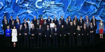 Kurti e Rama në foton familjare të samitit të Komunitetit Politik Evropian