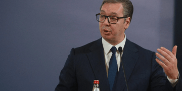 Marta Kos drejt vizitës së parë në Kosovë, Vuçiq e sulmon: Nuk kontaktoj të huajt që i dëshirojnë të keqen Serbisë