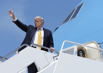 Trump minimizon tensionet me Xi për Iranin para samitit në Pekin