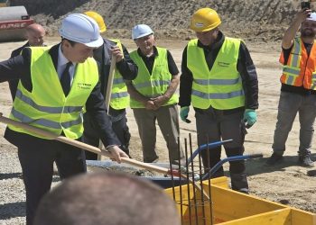 Vendoset gurthemeli i Parkut Industrial në Mitrovicë, 1 milion € investim