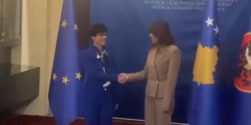 Haxhiu pret në takim komisioneren për Zgjerim të BE-së, Marta Kos