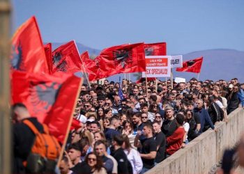 OVL e UÇK-së mbështet protestën në Shkup: Dinjiteti shqiptar nuk negociohet
