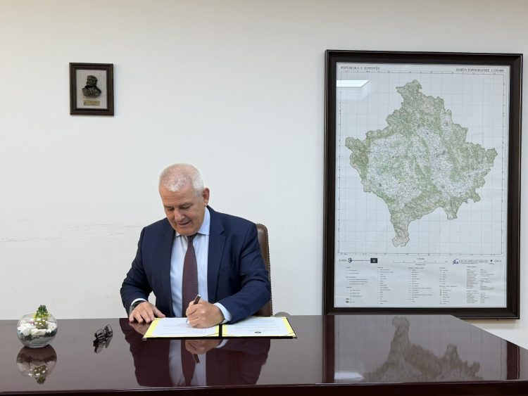 Sveçla: Po bëhet Xhandarmëria e Republikës së Kosovës
