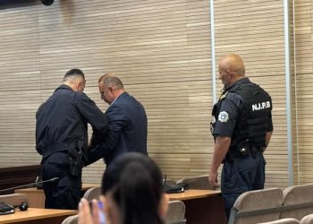 Jevtiq pranon fajësinë për spiunazh