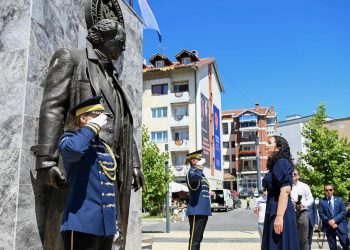 Osmani: Rugovizmi jeton dhe mbetet udhërrëfyes për Kosovën