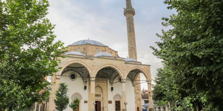 Kurban Bajrami, BIK publikon orën e faljes së namazit