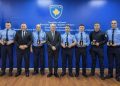 Tetë zyrtarë policorë nderohen me medalje për shpëtim jete