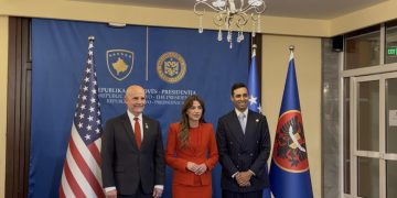Haxhiu priti në takim kongresistët amerikanë