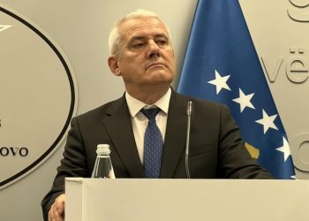 A do të jetë KFOR-i pjesë e grupit punues për xhandarmërinë?- Sveçla: Do bisedojmë me gjithë akterët