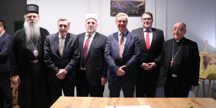 OSBE mbështet thirrjen e liderëve fetarë për një gjuhë të përgjegjshme në fushatë