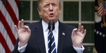 Pas dyshimeve për shëndetin, mjeku konfirmon: Trump në gjendje të shkëlqyer, i aftë për të vazhduar detyrën
