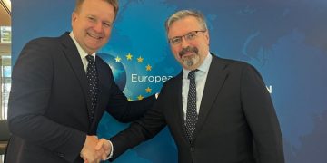Bajrami në takim me Sorensenin: Progresi në dialog lidhet edhe me dorëzimin e Milan Radojiçiqit