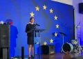 Palatova – Kurtit: Brukseli nuk mund thjesht t’ua japë statusin e kandidatit, duhet t’i bindni 27 shtetet