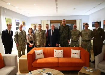 Rikonfirmohet përkushtimi i Mbretërisë së Bashkuar për të mbështetur misionin e NATO-s