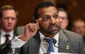 Drejtori i FBI-së kritikoi Serbinë para Senatit: Qytetarët kinezë të dënuar nuk u ekstraduan në Amerikë, por u kthyen në Kinë!