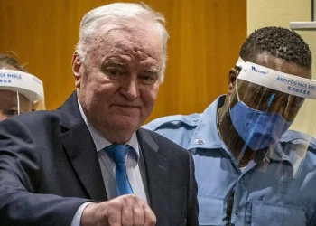 “Kasapi i Bosnjës” Ratko Mlladiq në prag të vdekjes, avokatët kërkojnë lirimin nga Haga