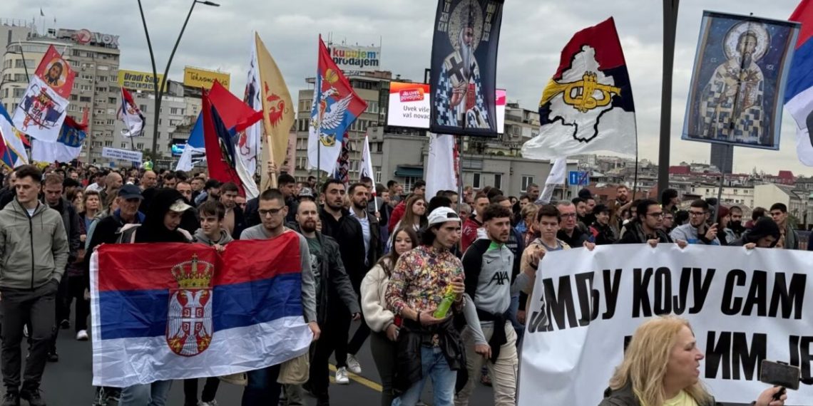 Çfarë mesazhi dërgojnë studentët protestues në Serbi me “Memorandumin” për Kosovën?
