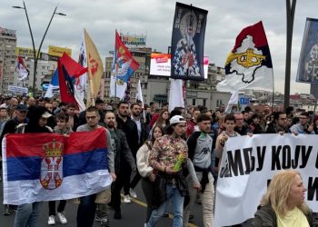Çfarë mesazhi dërgojnë studentët protestues në Serbi me “Memorandumin” për Kosovën?