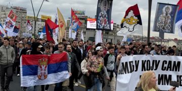 Çfarë mesazhi dërgojnë studentët protestues në Serbi me “Memorandumin” për Kosovën?