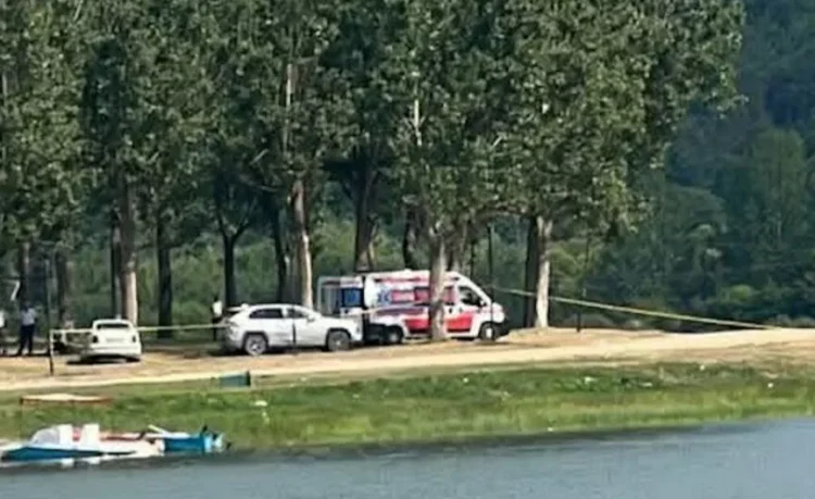 FSK i bashkohet operacionit të kërkimit në Liqenin e Batllavës, ekipi i specializuar nis kërkimet për 25-vjeçarin e zhdukur