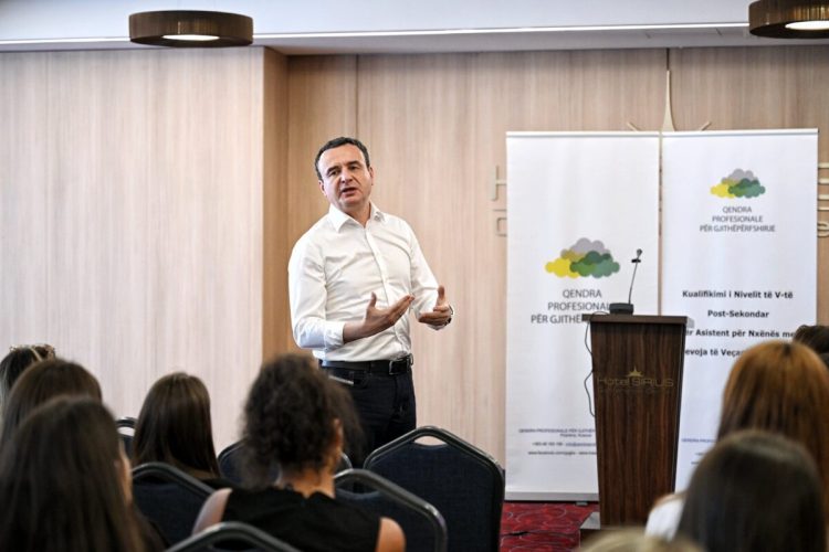 Inaugurohet gjenerata e re e Kualifikimit të Nivelit V Post-Sekondar për Asistent për Nxënës me Nevoja të Veçanta Arsimore, merr pjesë Kurti