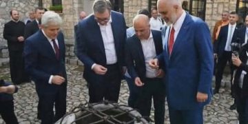 Bekim Qoku: Ali Ahmeti po stigmatizon protestat për të ruajtur sistemin e vjetër të korruptuar