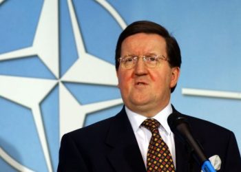 Ish-Sekretari Robertson: Çlirimi i Kosovës një nga ditët më të lumtura të jetës sime