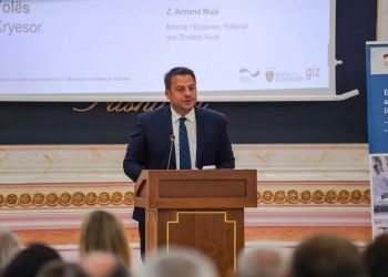 Shpallen 65 përfituesit e skemës së granteve për zhvillimin rural