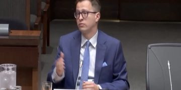 Eksperti i Ballkanit kërkon më shumë presion ndaj mosnjohësve të Kosovës