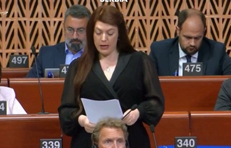 Kearns: Serbia ar*matosi anëtarët e grupit që kreu sul*min në Banjskë