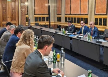 Ahmeti takoi deputetët austriak për marrëdheniet dypalëshe me Kosovën