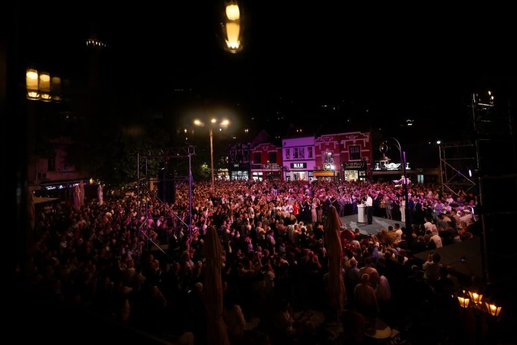 Kurti në Prizren: Në mandatin e ardhshëm 1 miliard euro për ushtrinë, investojmë në armatim e prodhojmë edhe dronët e fishekët tanë