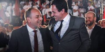 Kurti para mijëra qytetarëve: Opozita e la Prizrenin pa çerdhe, Mytaher Haskuka (50) hapi të parën prej 1800 m²